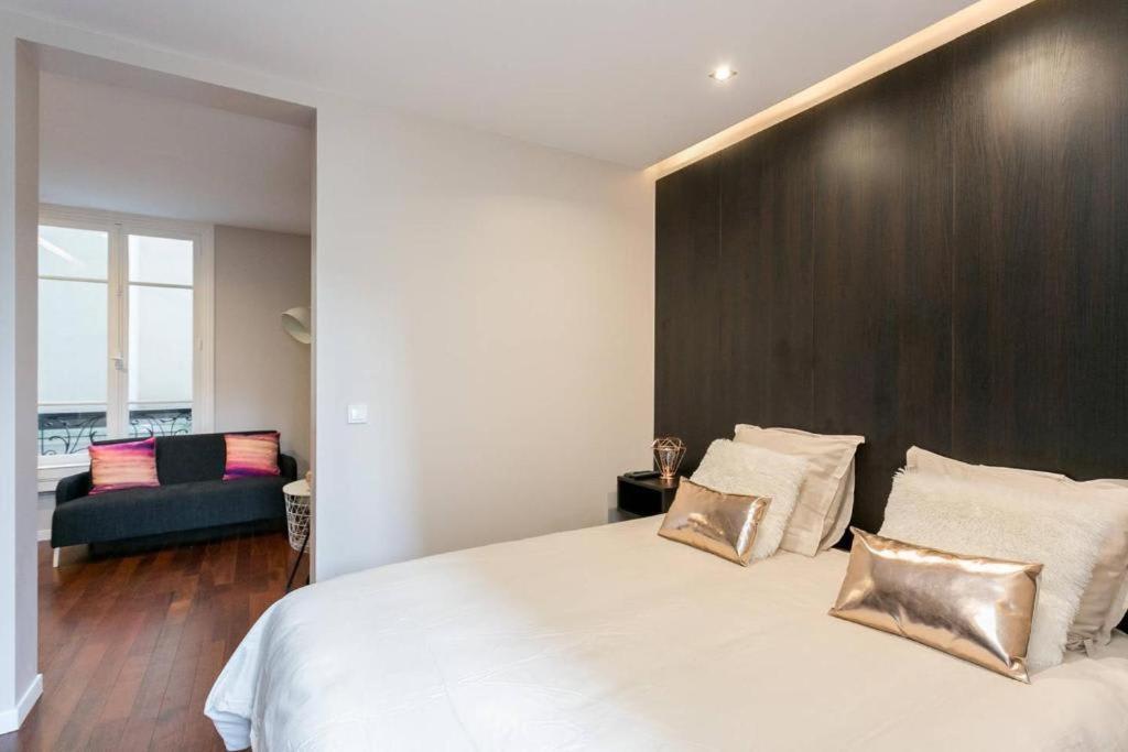 Modernized Studio - Meters From The Invalides Gardens Daire Paris Dış mekan fotoğraf